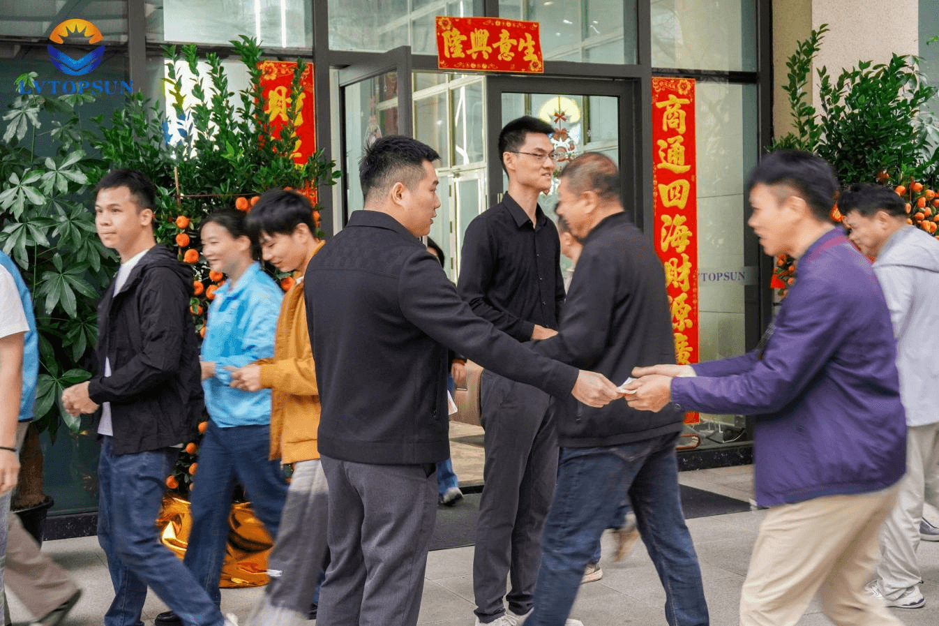 02 Forging Ahead with New Momentum Creating the Future with Diligence-LVTOPSUN 2026 Kicks Off-Sprinting Towards the 3GWh Target.png